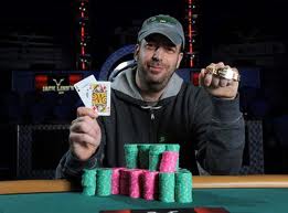 2013 November Niner Amir Lehavot, winning his bracelet in 2011 - Image courtesy WSOP.com