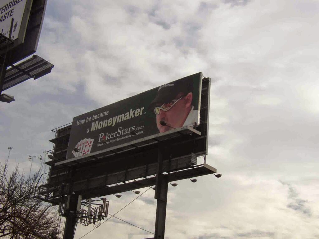 Moneymaker billboard