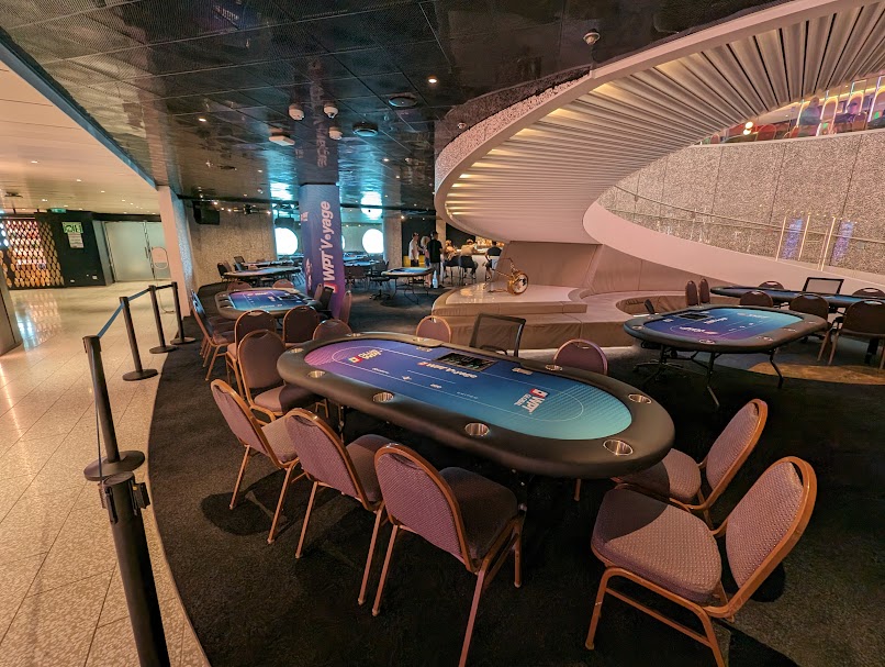 WPT Voyage poker tables